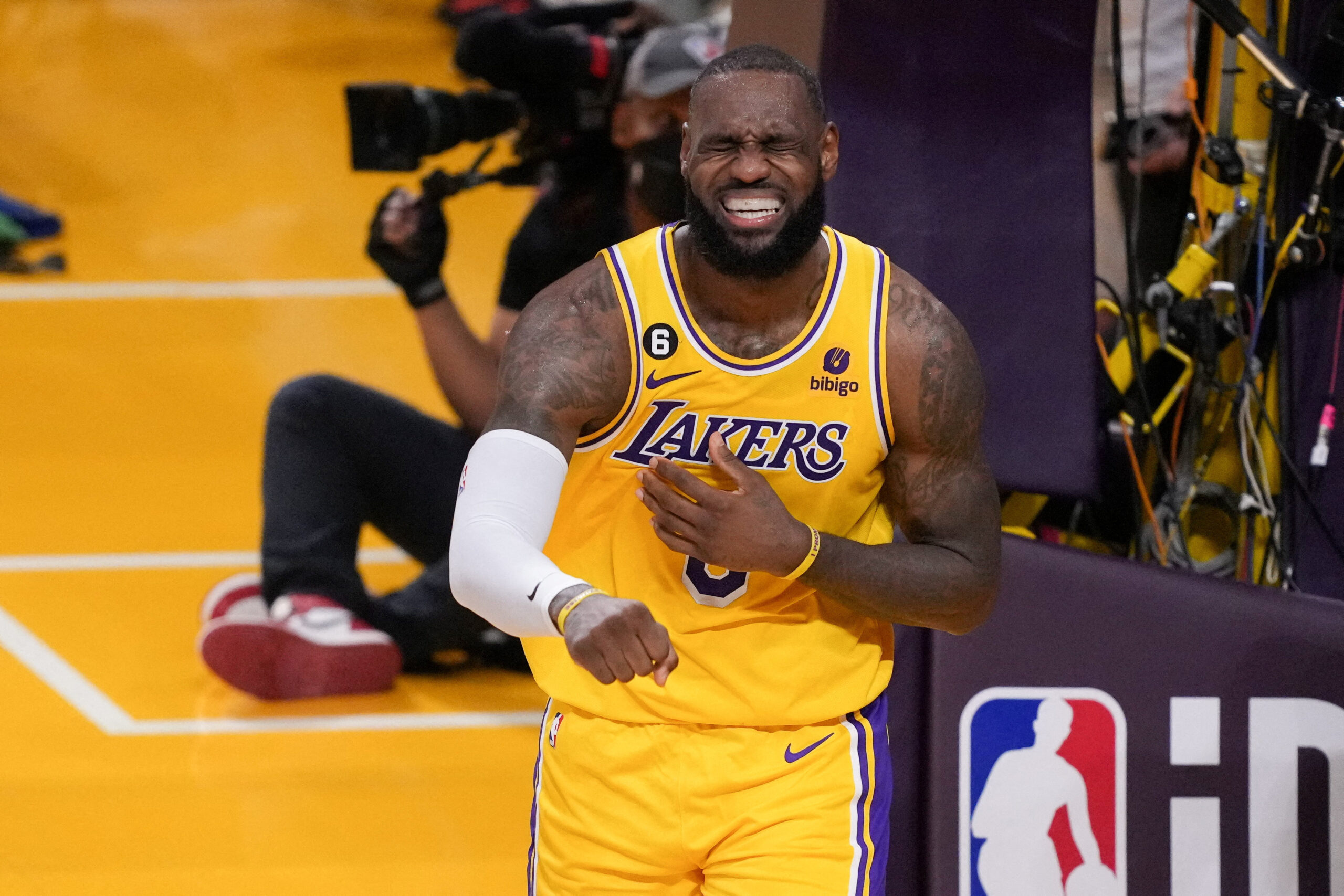 LeBron James and the Lakers are in a game of chicken, and no one