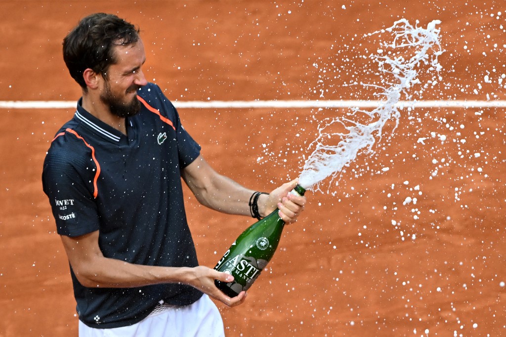 Medvedev Makes His Mark on Clay by Beating Rune for Italian Open Title