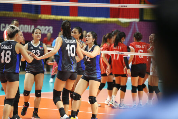 Philippine women's volleyball team vs Singapore. –SMM VOLLEYBALL