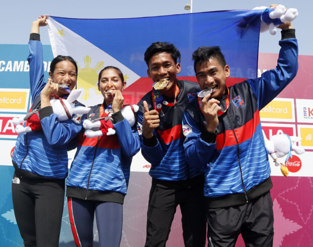 El equipo nacional de carreras de obstáculos demostró ser incomparable en los Juegos del Sudeste Asiático con actuaciones de nivel Guinness.  —FOTO DEL EQUIPO FILIPINAS