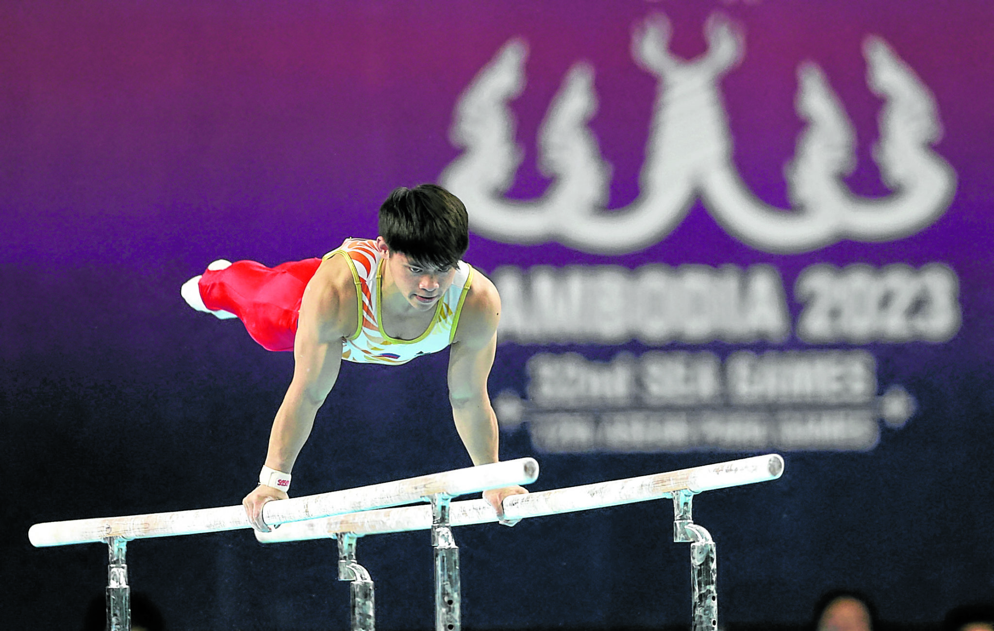 Carlos Yulo Rules Parallel Bars For Second Gold In Sea Games 2023