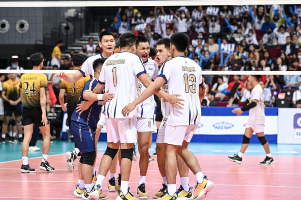 NU Bulldogs take Game 1 of the UAAP men's volleyball finals. –UAAP PHOTO
