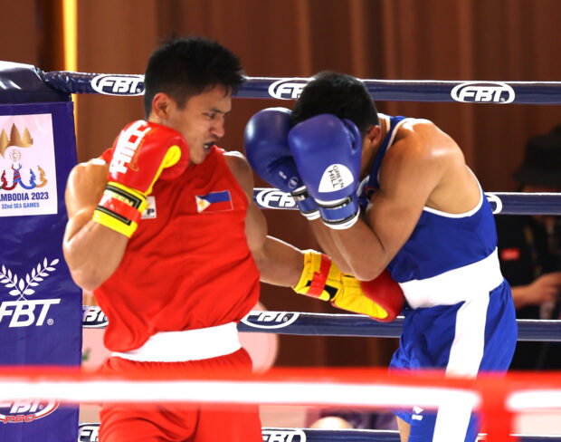 Ian Clark Bautista in the SEA Games 2023 boxing final. –TEAM PHILIPPINES POOL