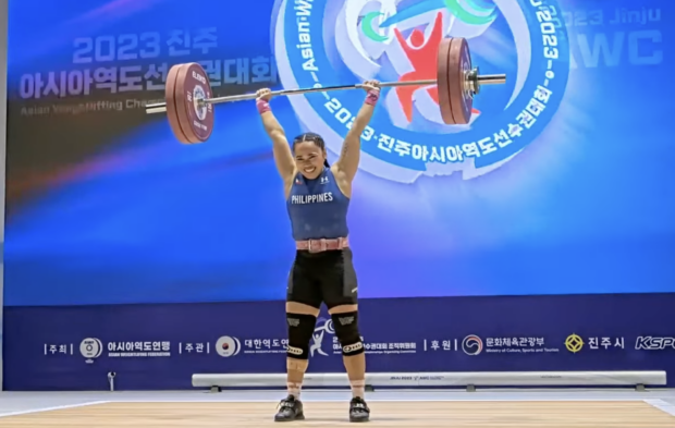 Hidilyn Diaz's succesfull lift in clean and jerk in the 2023 Asian weightlifting championships in Jinju, Korea. 