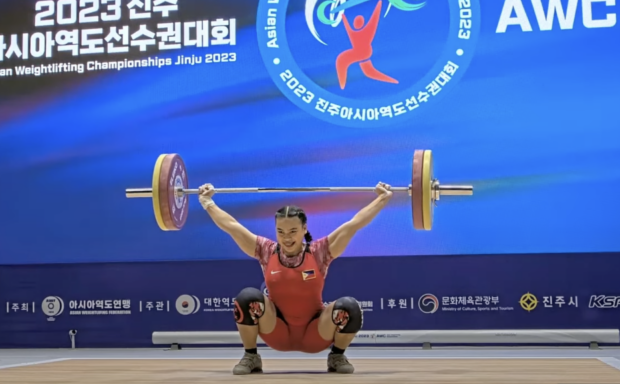 Vanessa Sarno in the 2023 Asian Weightlifting Championships.