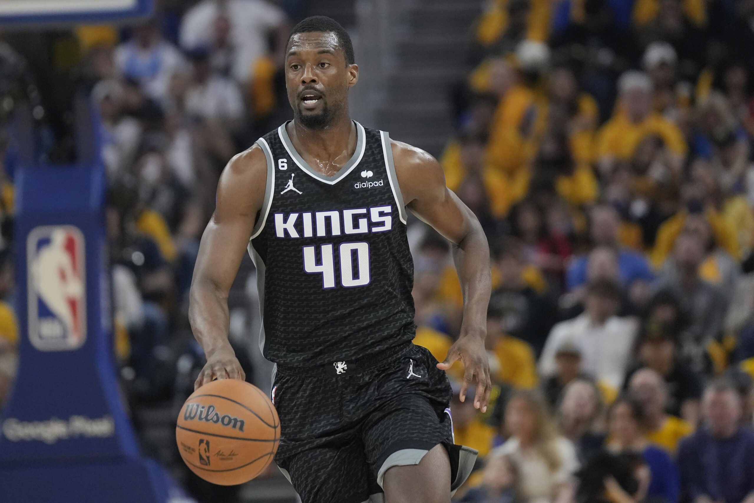 NBA: Harrison Barnes agrees to 3-year,  million deal to stay with Kings