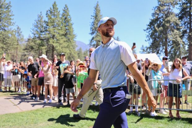 Steph Curry golf hole-in-one