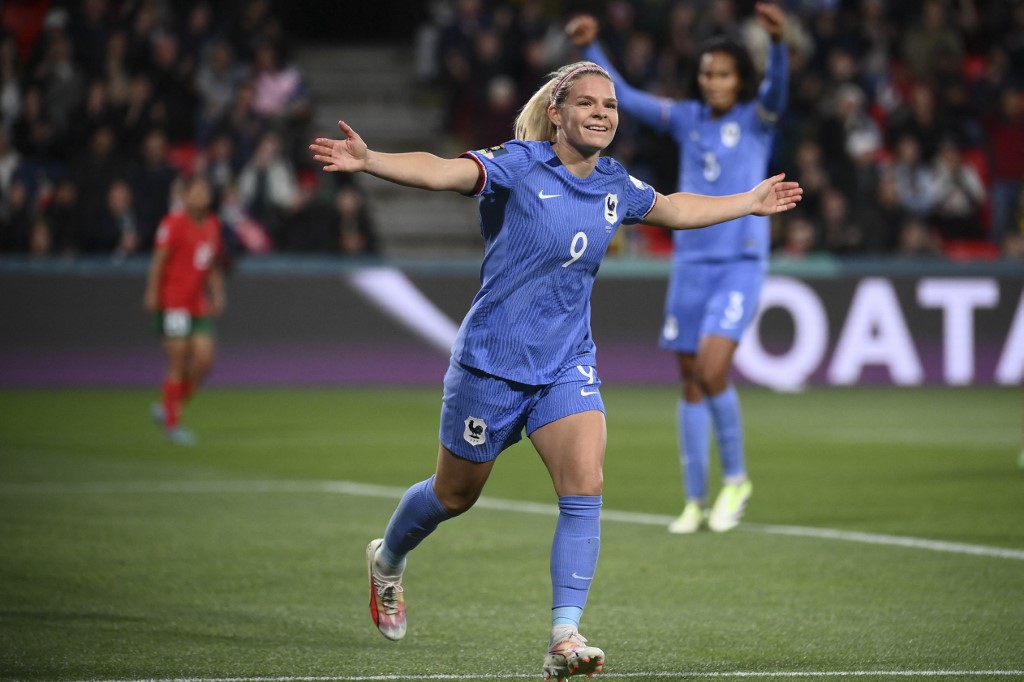 France comfortably defeats Morocco to advance to quarterfinals against Australia in Women’s World Cup.