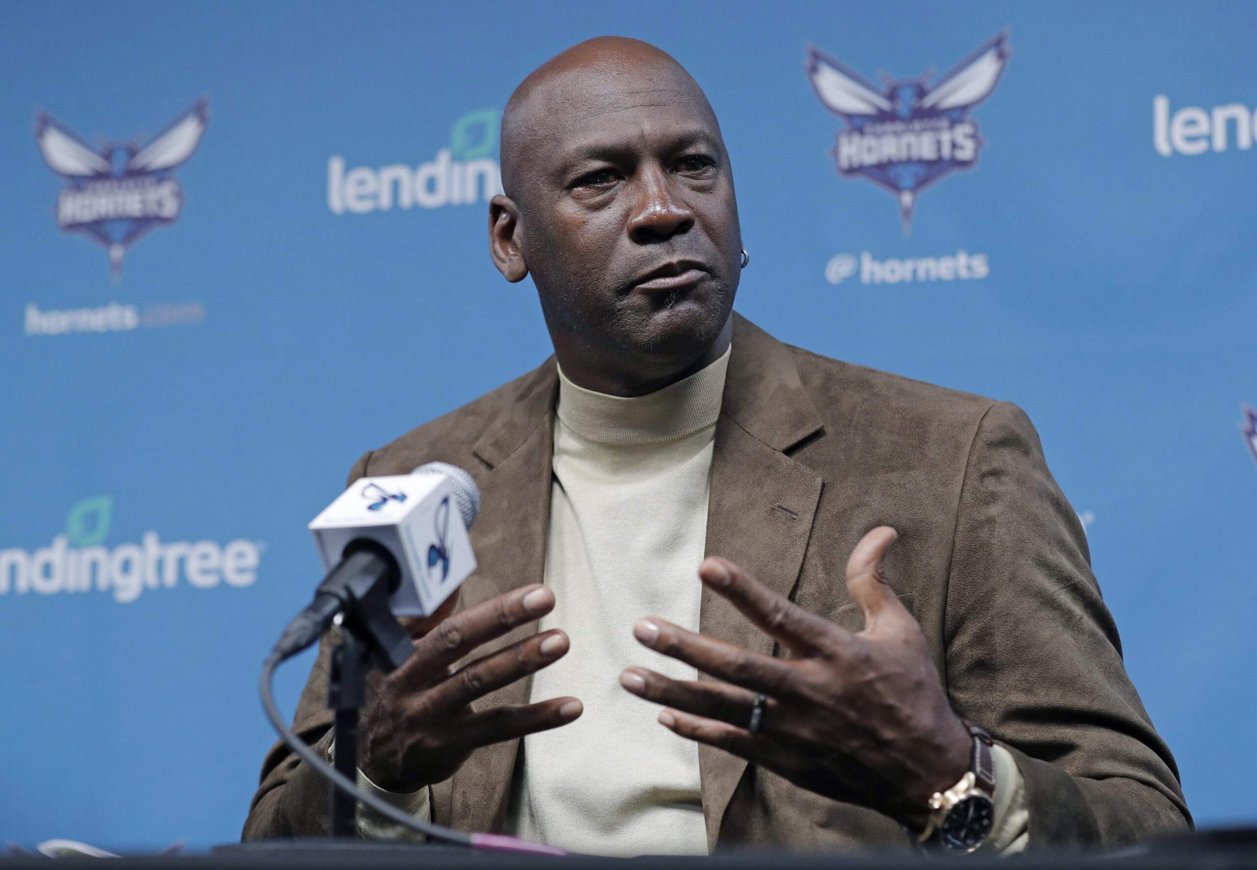 Michael Jordan Proud Of Hornets As Sale Of Nba Team Finalized Rodina News 