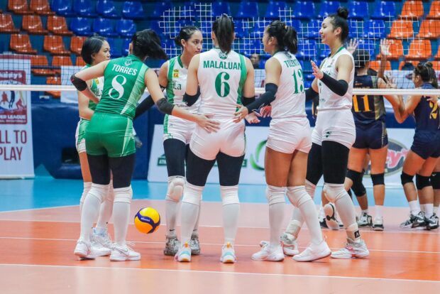 Shakey’s Super League :a Salle Lady Spikers