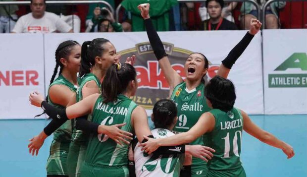 La Salle celebrates a second title this year. —AUGUST DELA CRUZ