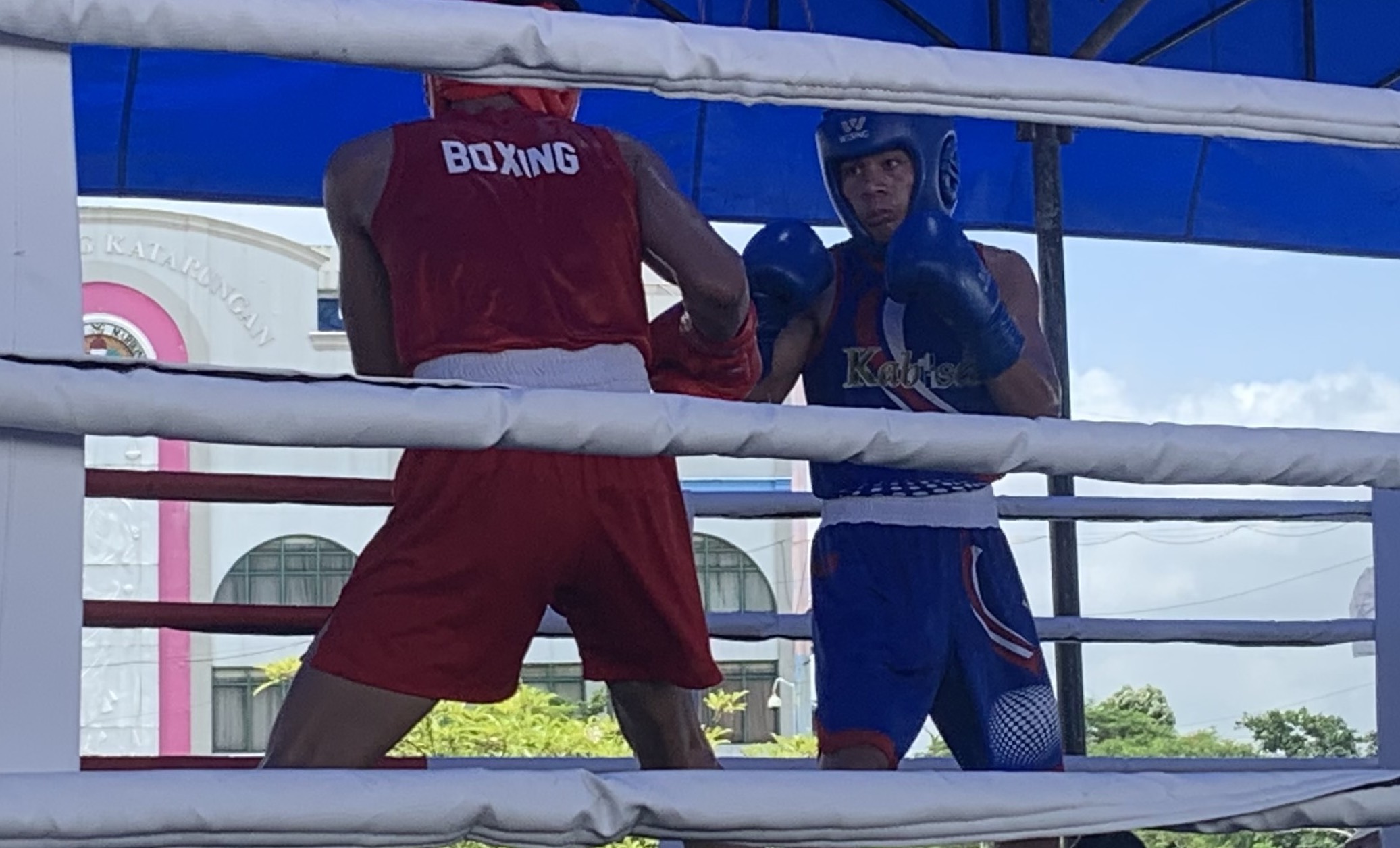 Talented Mandaluyong youth speeds towards professional boxing aspirations