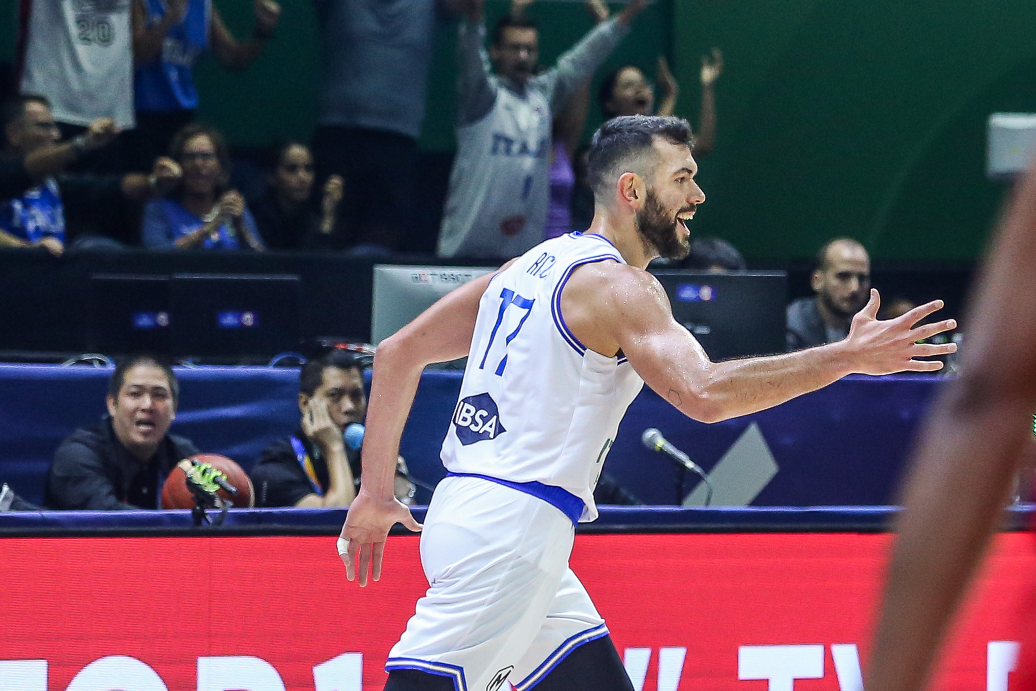 Italy's Giampaolo Ricci in the Fiba World Cup. 