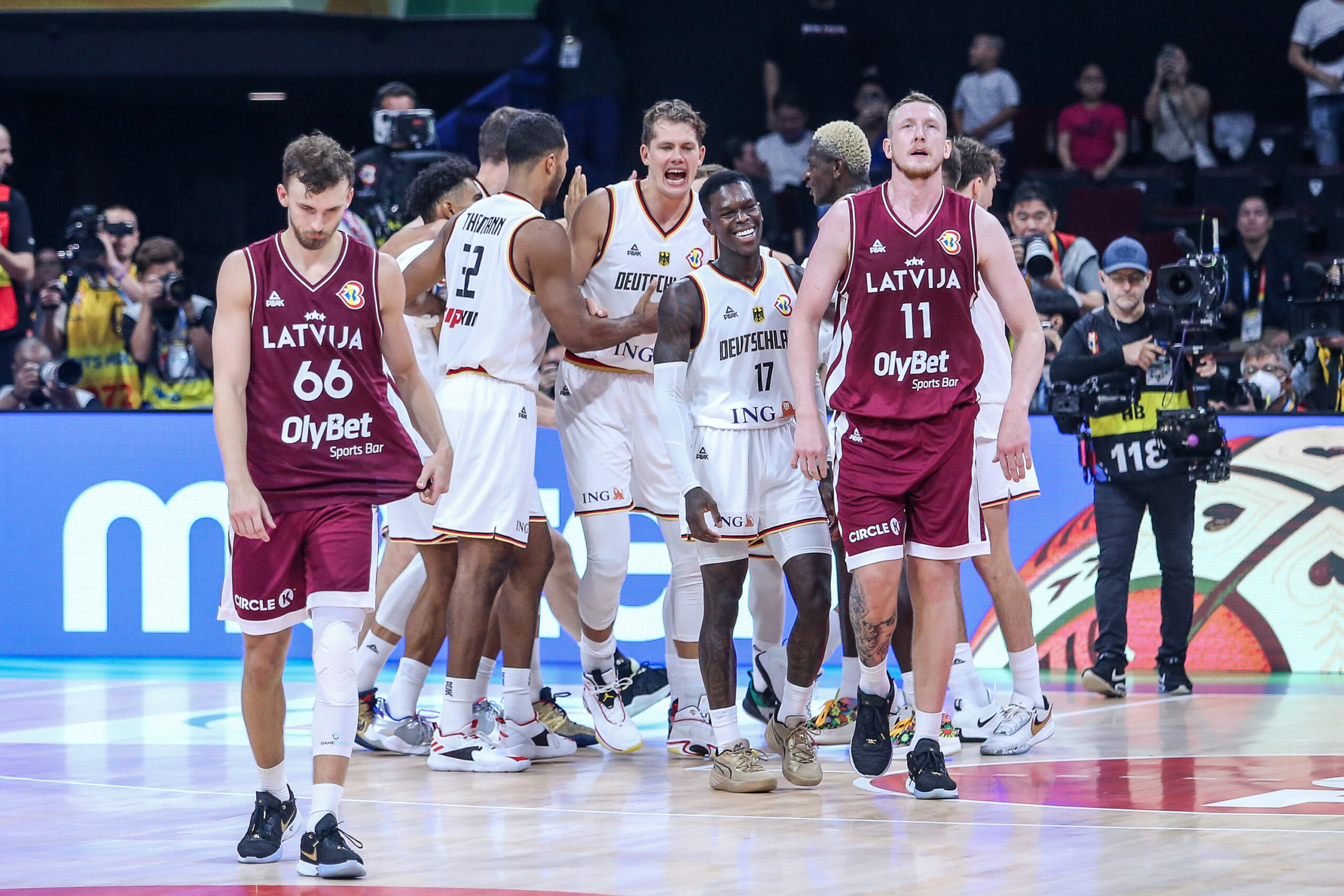 Ar atbildētu lūgšanu Vācija noslēdz Latvijas FIBA ​​Pasaules kausa izcīņas kampaņu