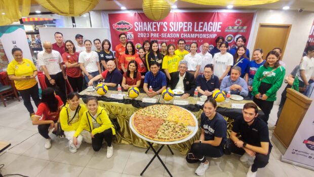 League and team officials gather for a photo opportunity during the press conference. —AUGUST DELA CRUZ