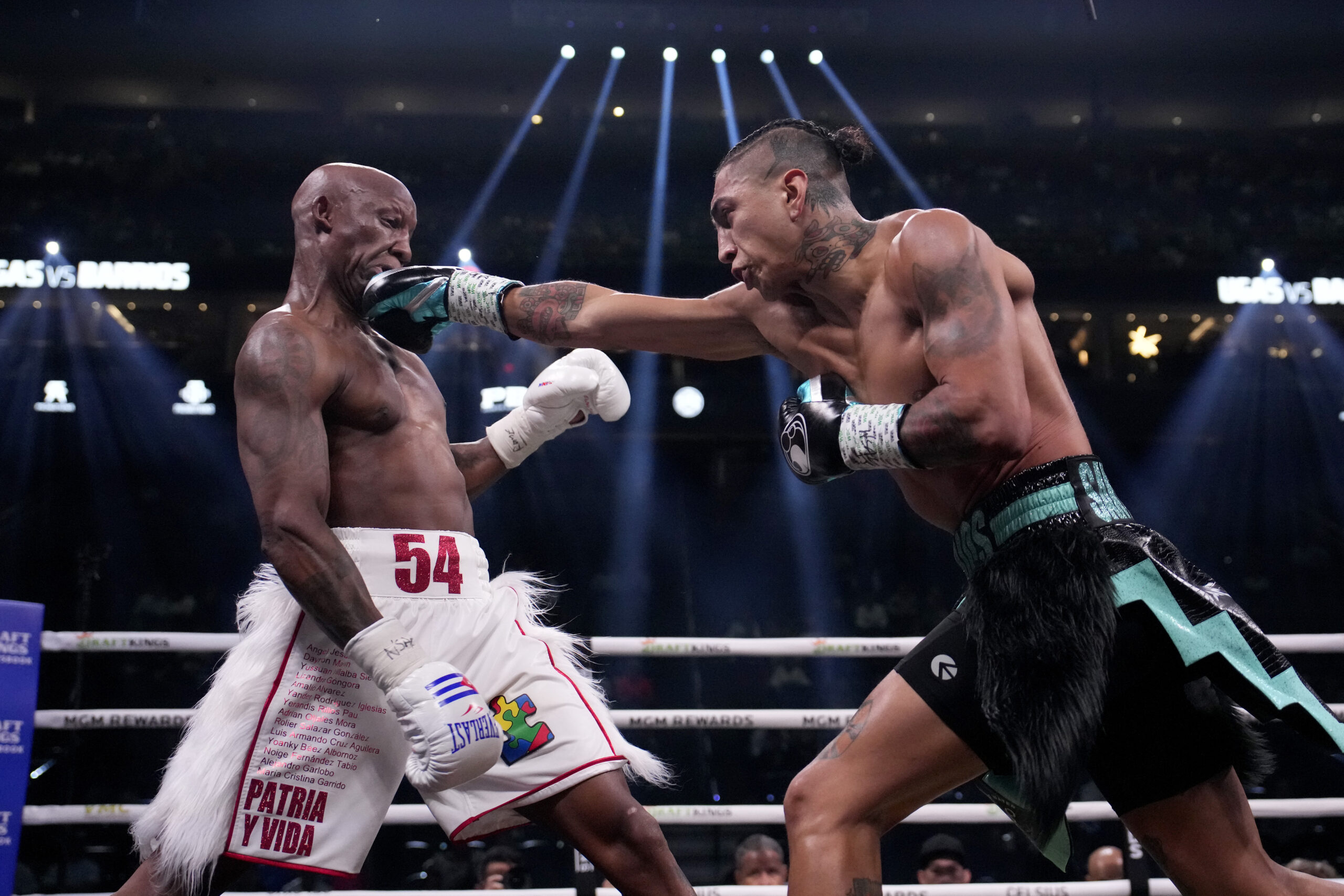 Mario Barrios Wins Interim Wbc Welterweight Belt, Beats Yordenis Ugas 