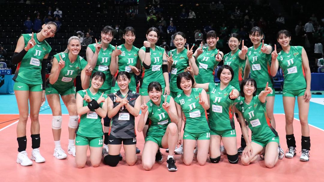 Jaja Santiago (top row, leftmost) with the JT Marvelous in Japan V.League.