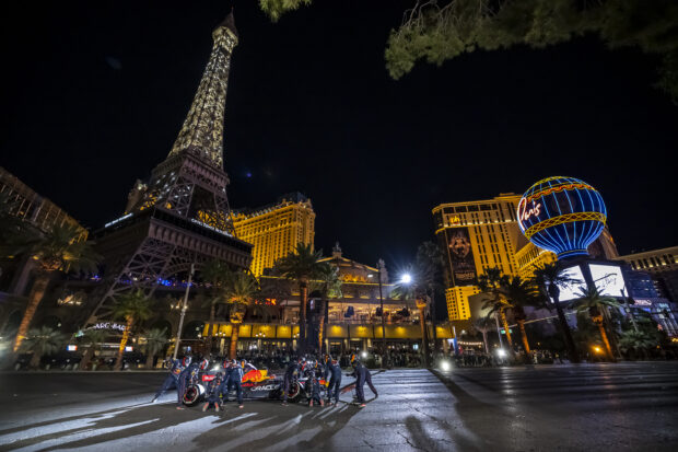 Ahead of the Las Vegas Grand Prix in November, Oracle Red Bull Racing driver Sergio "Checo" Pérez, alongside Team Principal and CEO Christian Horner, took the championship-winning RB7 F1 car for the ultimate Las Vegas Road Trip. 
