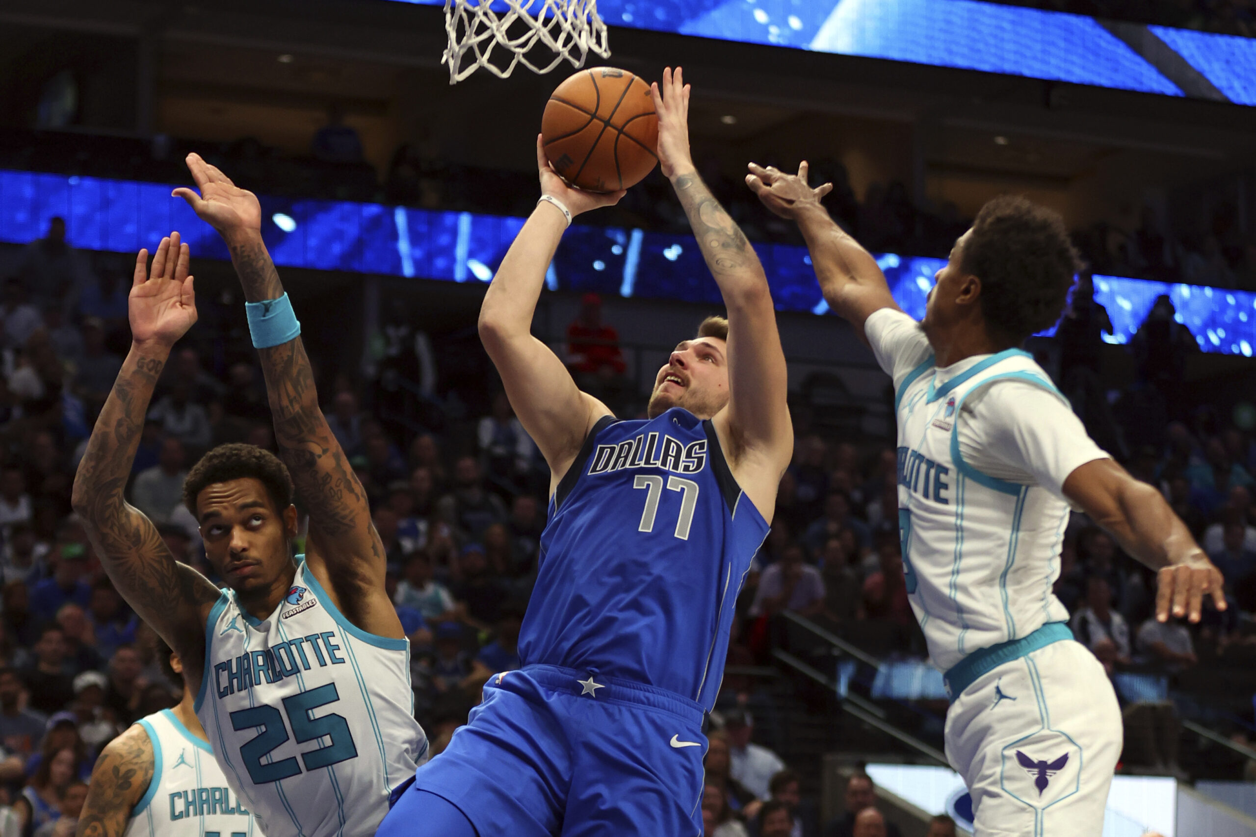 NBA: Luka Doncic, Mavericks Overcome LaMelo Ball, Hornets | Inquirer Sports