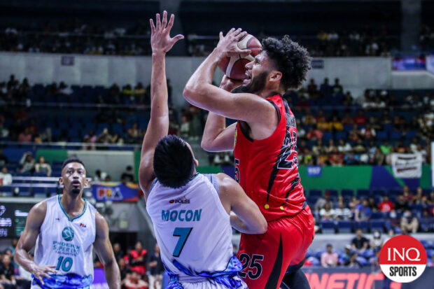 Bennie Boatwright(with ball) looks like a perfect fifit for the Beermen.