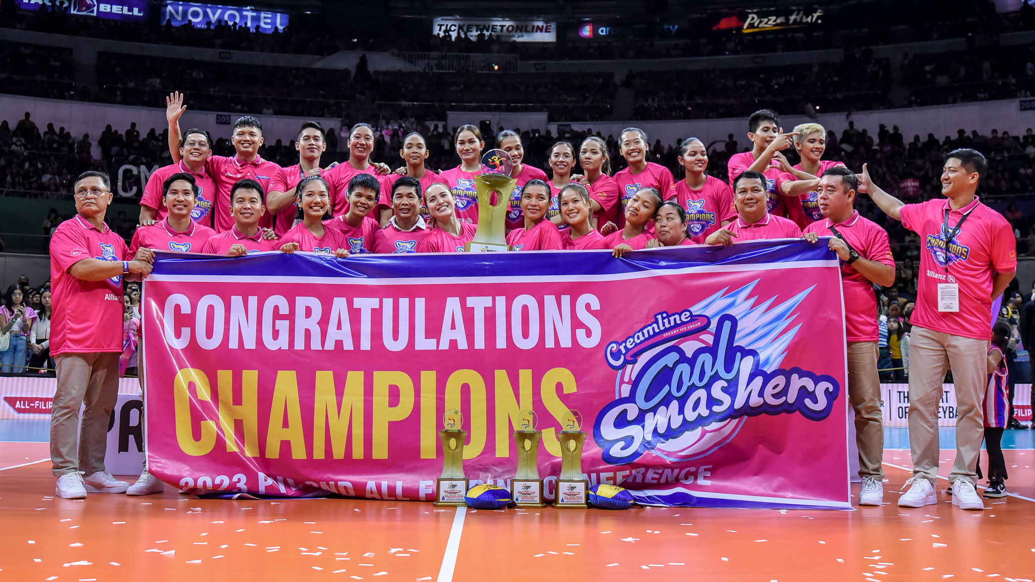 Creamline Sweeps Choco Mucho Completes Pvl Three Peat Inquirer Sports