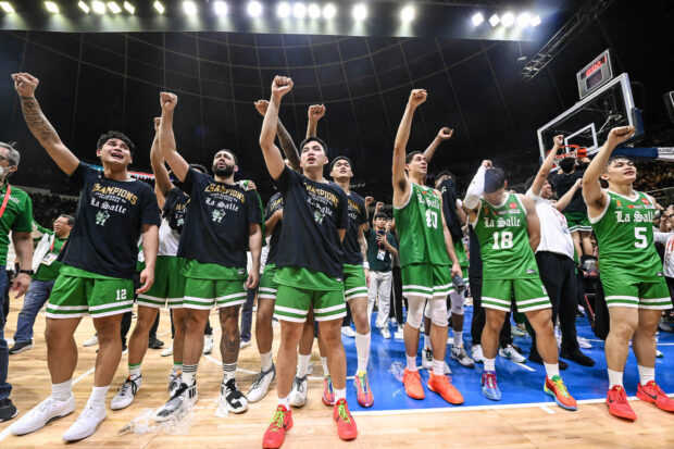 La Salle Green Archers celebrate UAAP Season 86 men's basketball championship. 