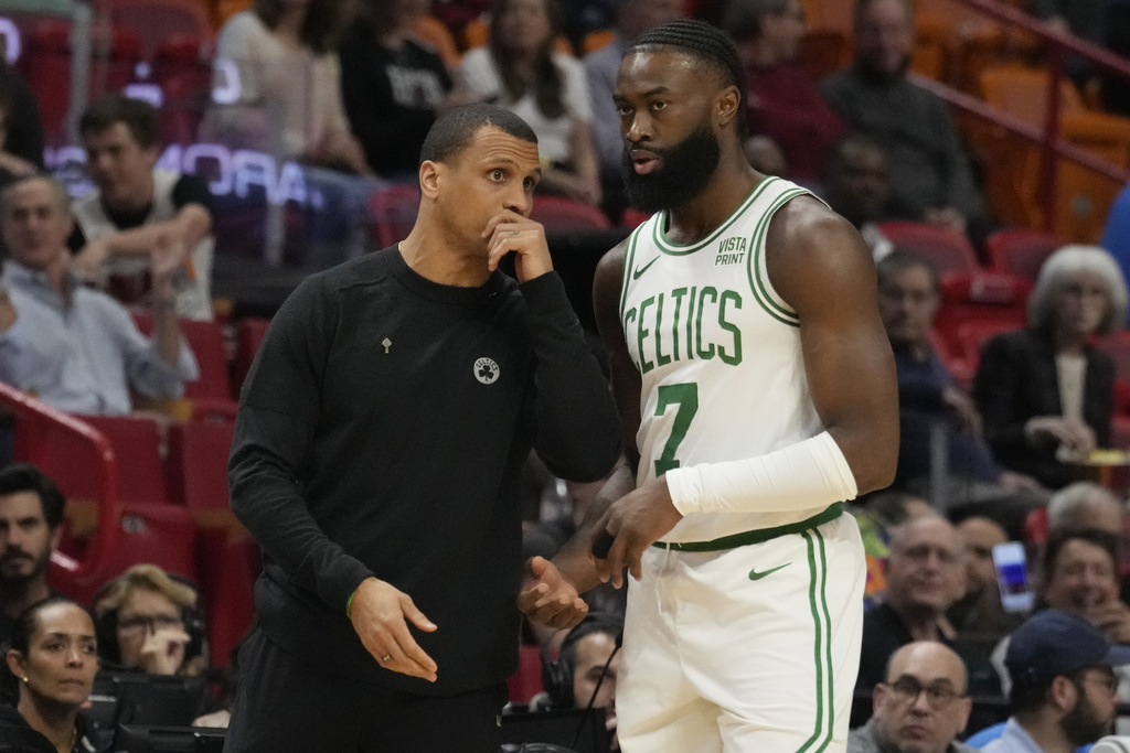 NBA Celtics embarrass Heat in East finals rematch Inquirer Sports
