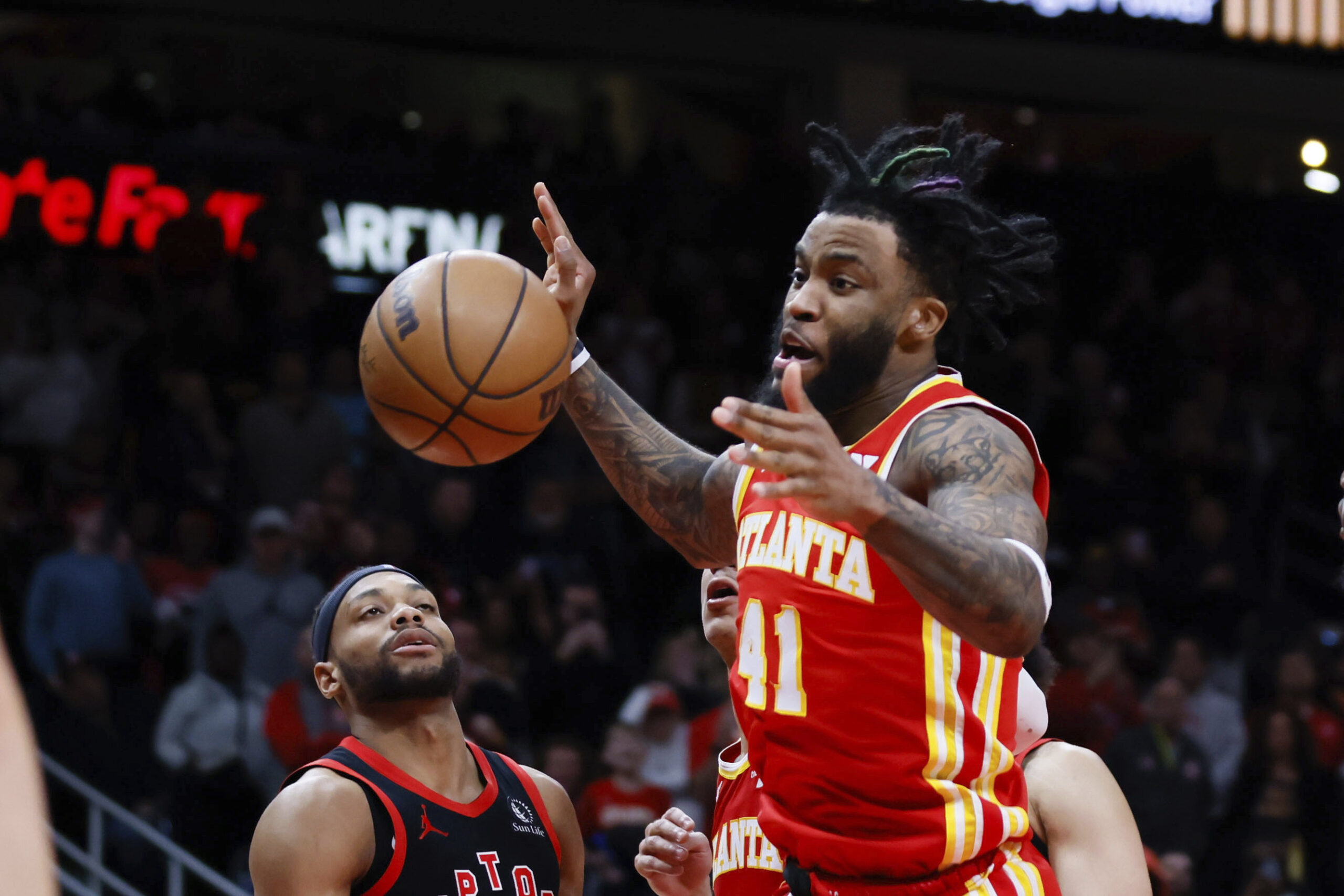 NBA: Saddiq Bey's Last-second Dunk Lifts Hawks Over Raptors