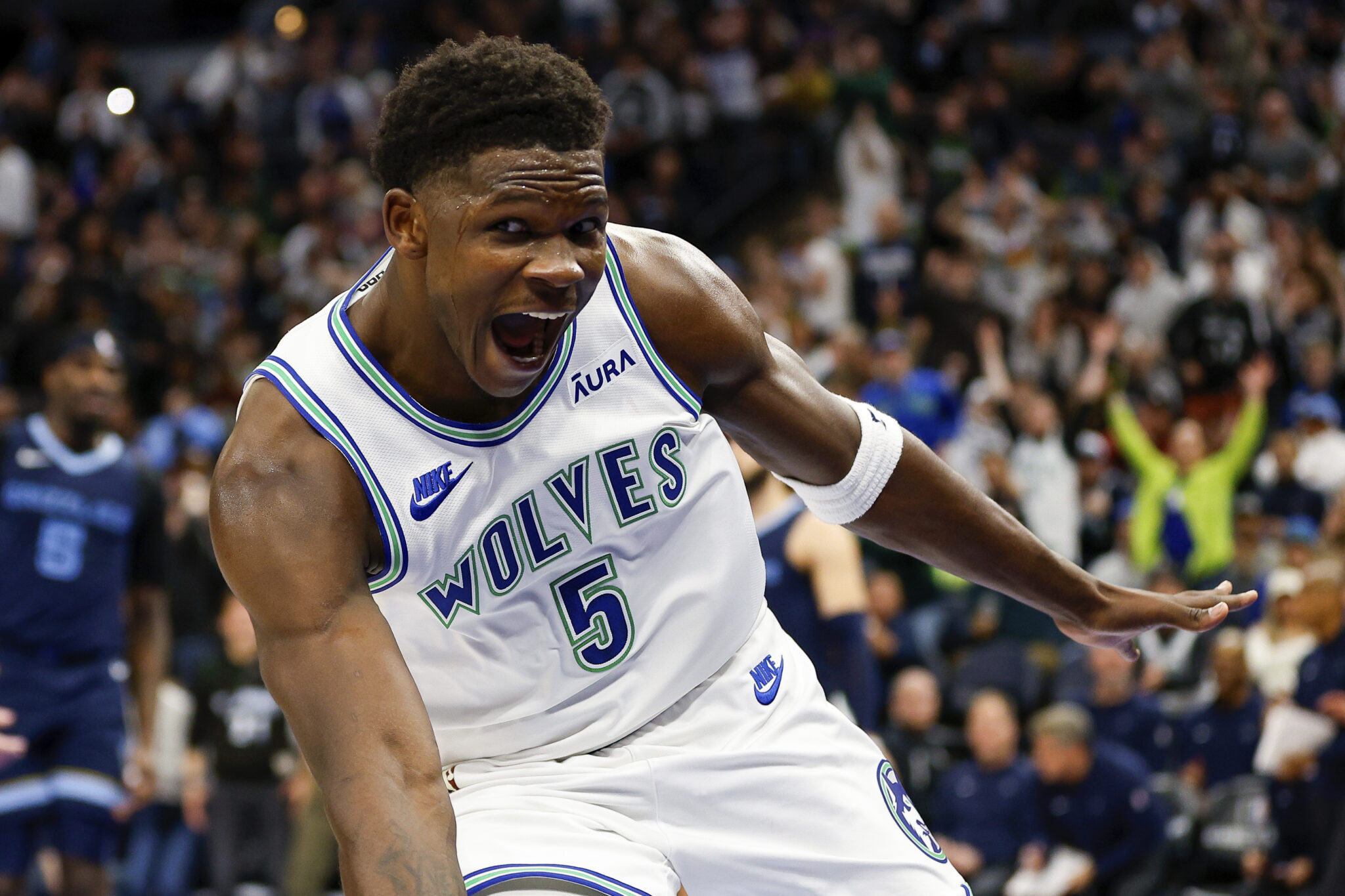 NBA Anthony Edwards, Westleading Timberwolves rout Grizzlies
