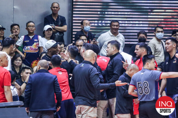 Commotion between Rain or Shine bench and former TNT import Rondae Hollis Jefferson