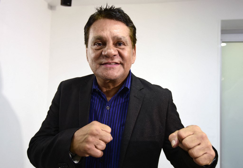 Roberto Duran boxing