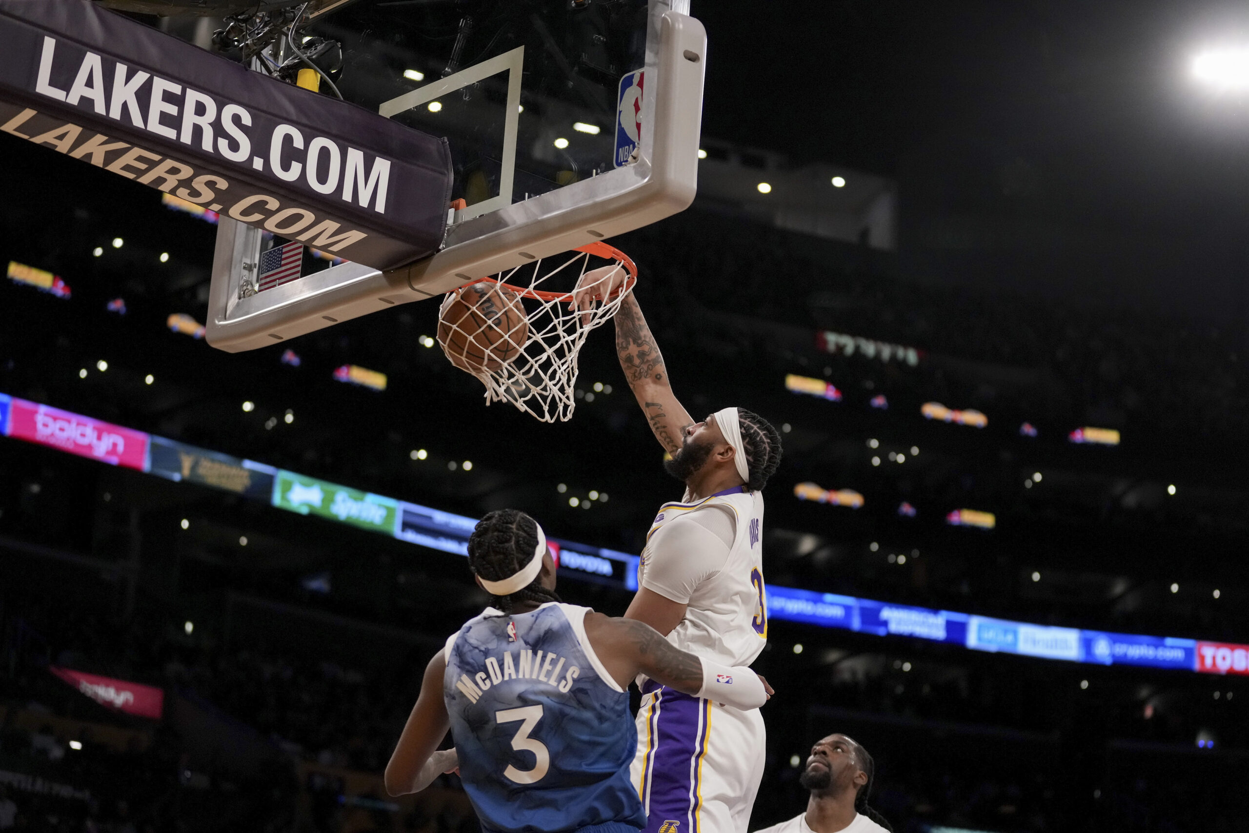 Anthony Davis Lakers beat Timberwolves NBA