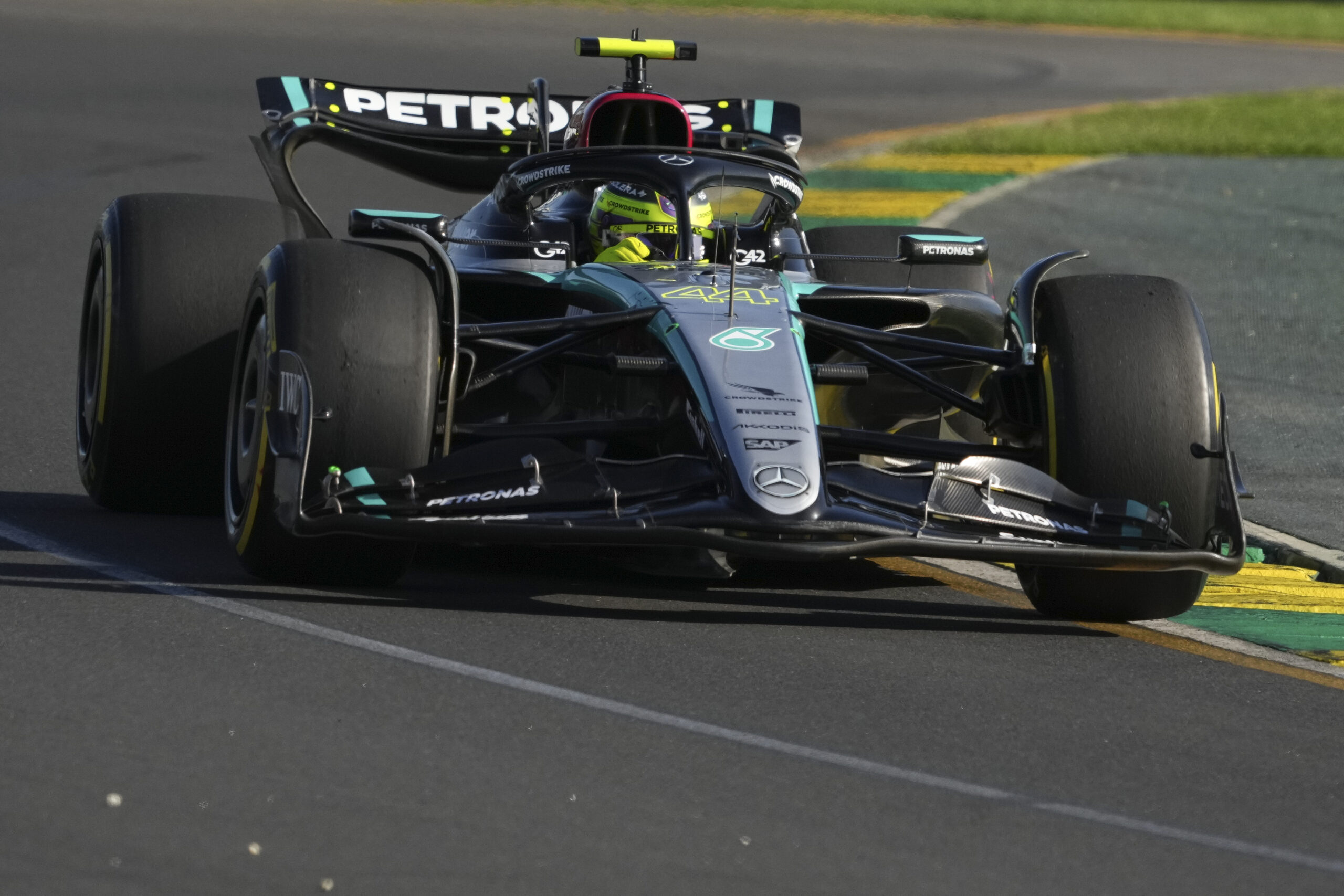 Mercedes Lewis Hamilton F1