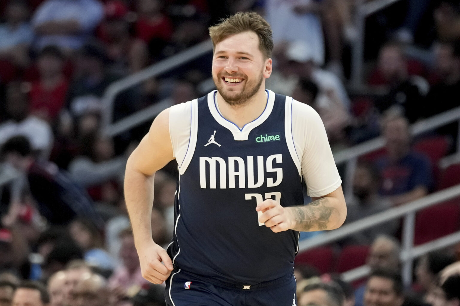 NBA: Luka Doncic, Mavericks win 7th straight, end Rockets' streak