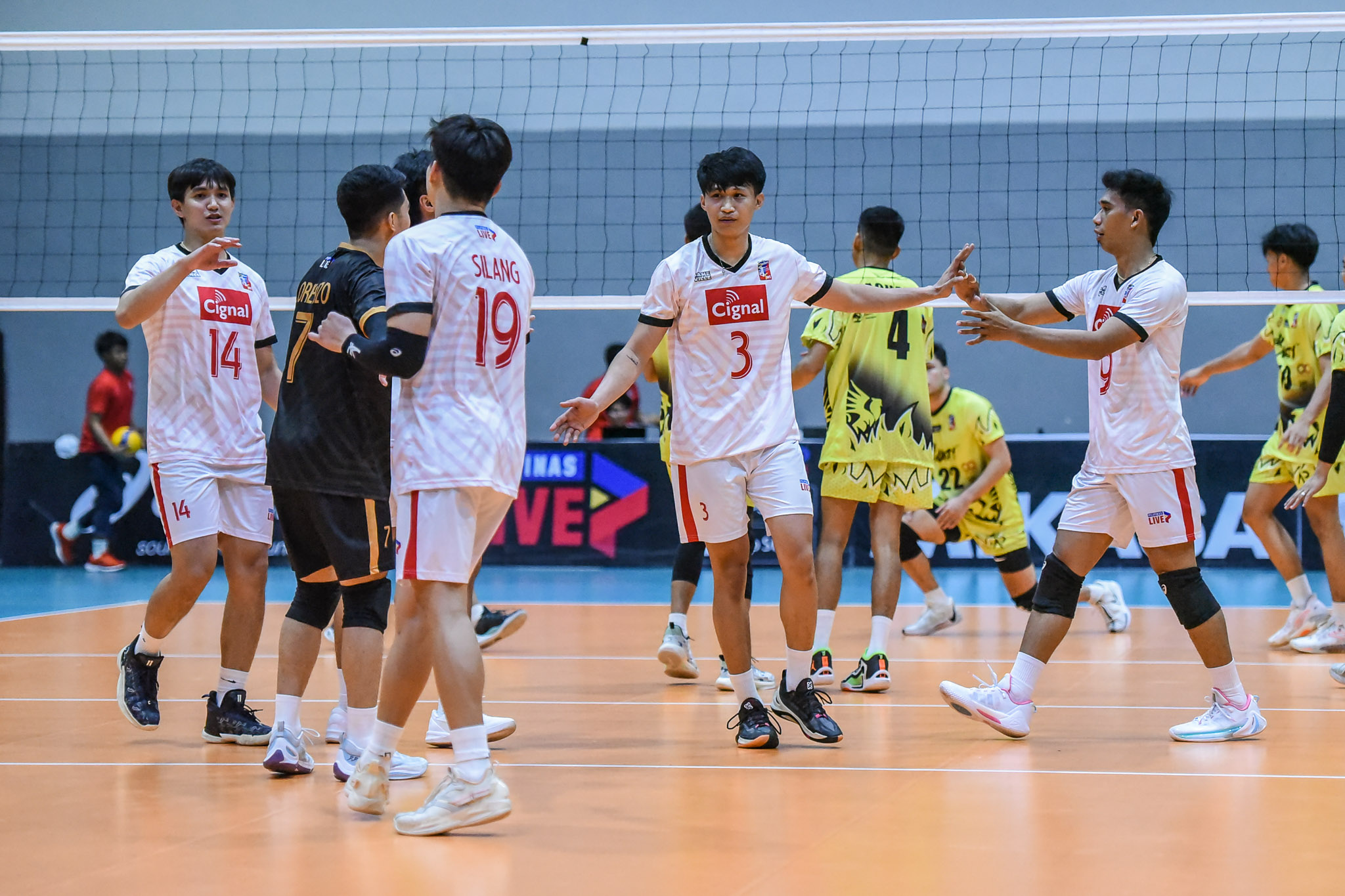 Cignal HD Spikers' Madz Gampong in the Spikers' Turf Open Conference