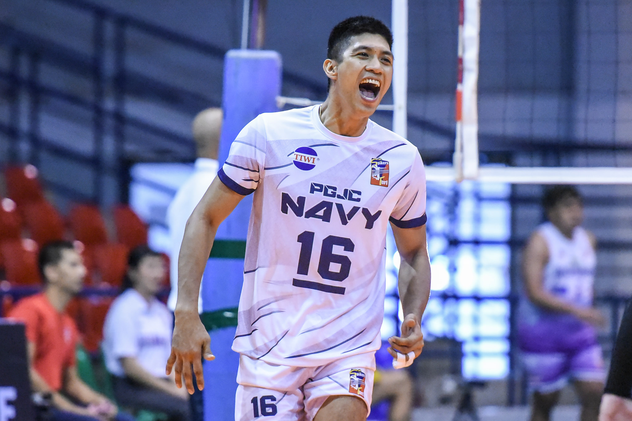  PGJC-Navy Greg Dolor Spikers' Turf