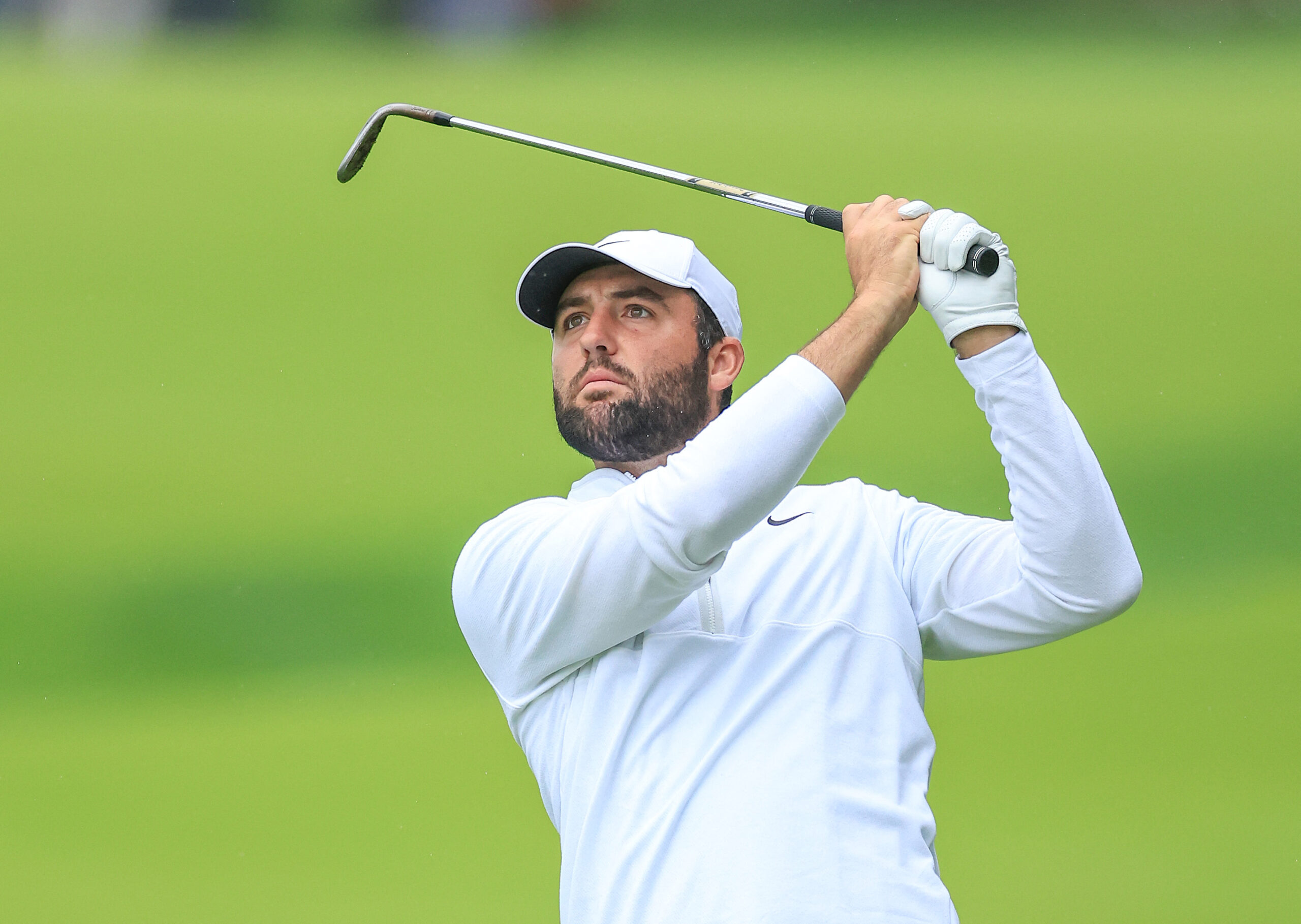 Scottie starts season with 63 to be one behind American Express leaders