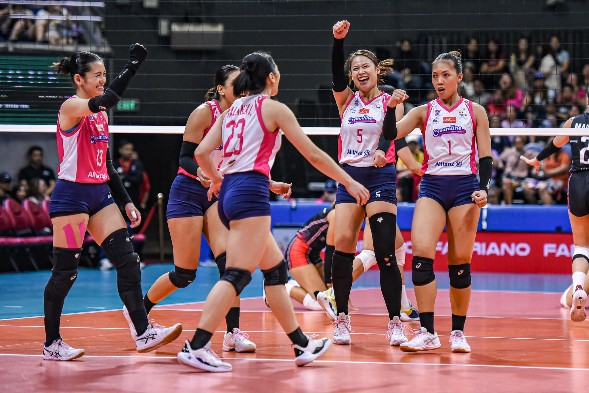 Creamline Cool Smashers in the PVL All-Filipino conference semifinals game against Chery Tiggo Crossovers
