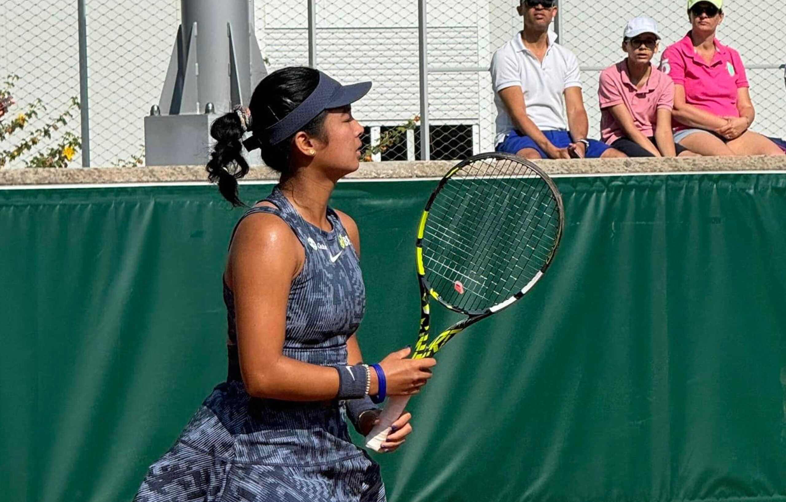 Alex Eala during the French Open 2024 qualifying round action.