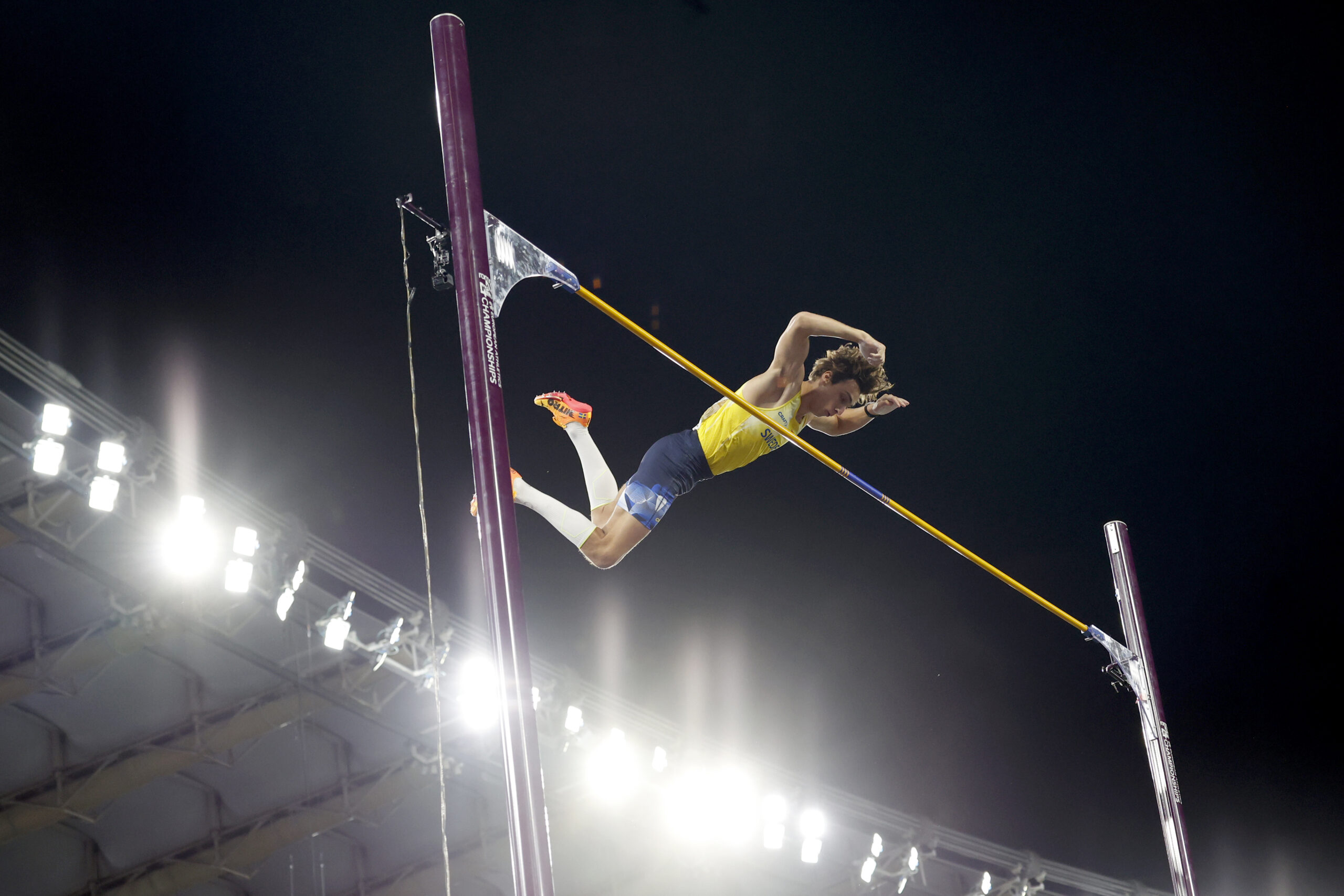 Armand Duplantis pole vault mondo duplantis