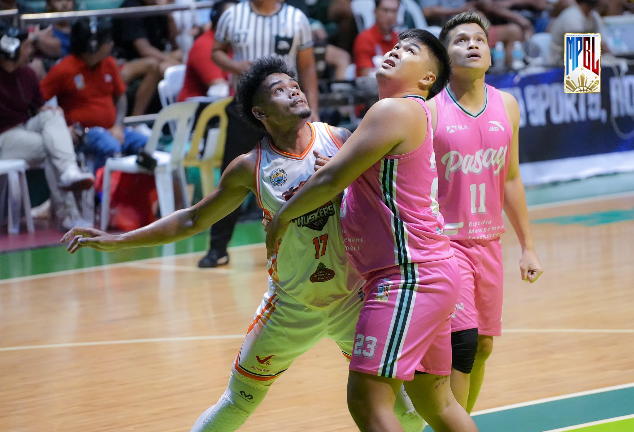  An MPBL game between Caloocan and Quezon