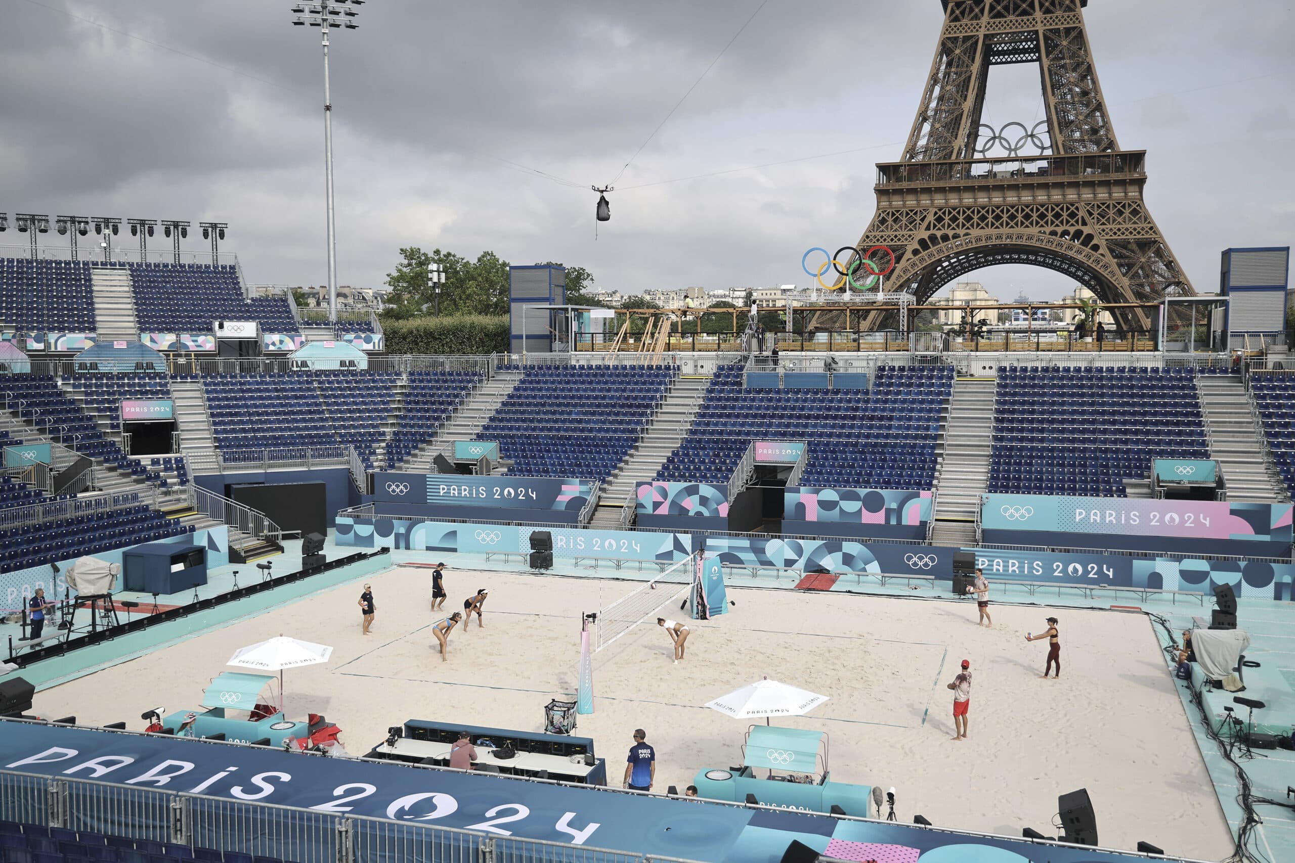 Tour Eiffel stadium Paris Olympics 2024 beach volleyball