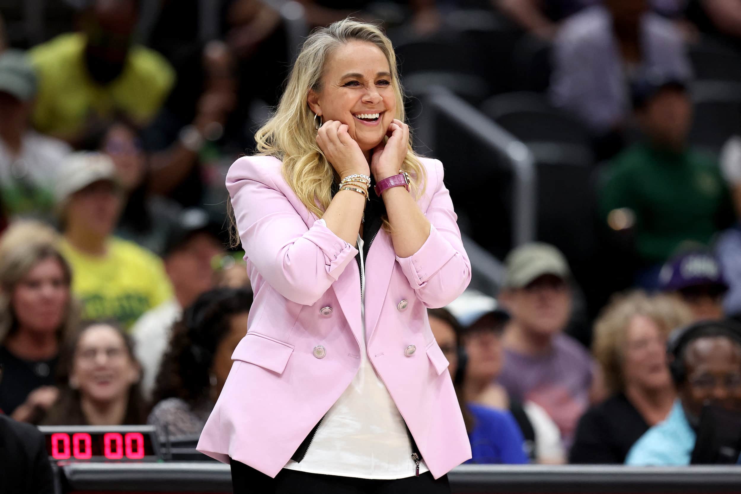 WNBA: Becky Hammon again disputes player’s claims of mistreatment