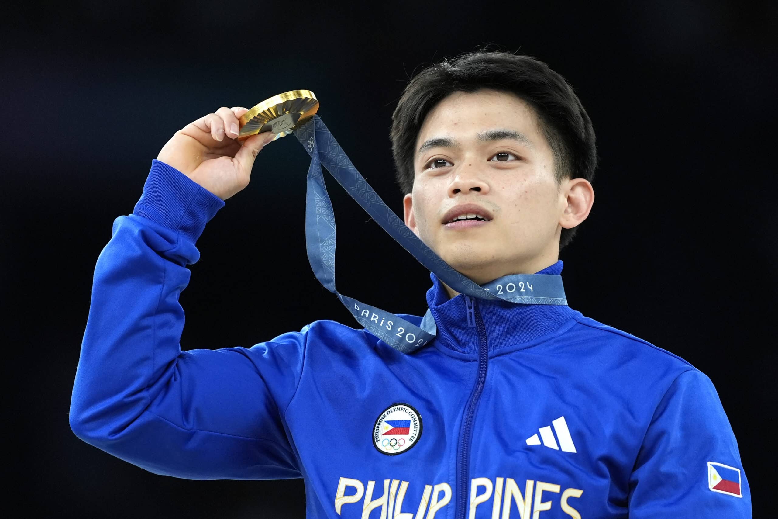 Medalla de oro en gimnasia de los Juegos Olímpicos de París 2024 de Carlos Yulo, del equipo de Filipinas