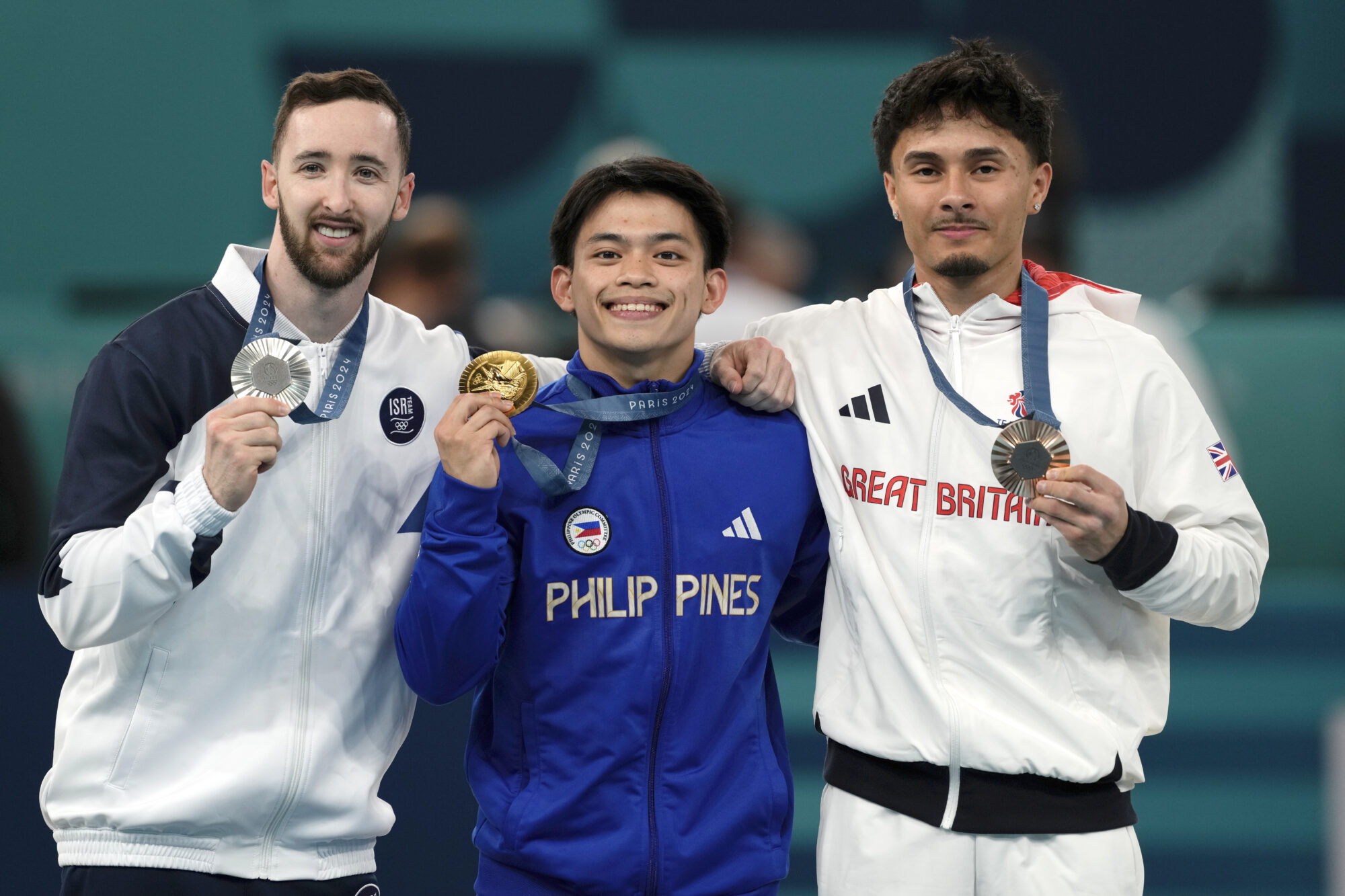 Fellow Paris Olympians cheer on golden boy Carlos Yulo