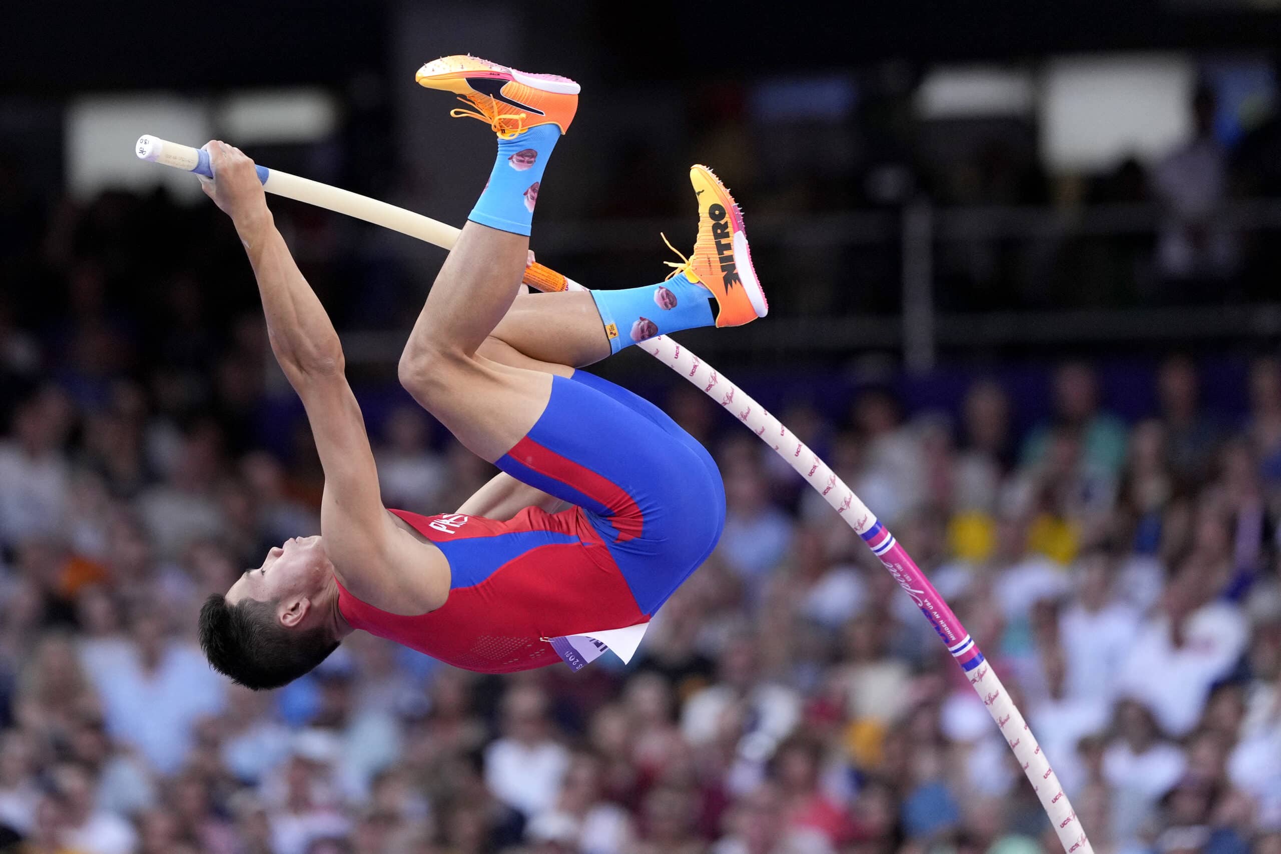 Philippines' EJ Obiena Paris Olympics 2024 pole vault medal round