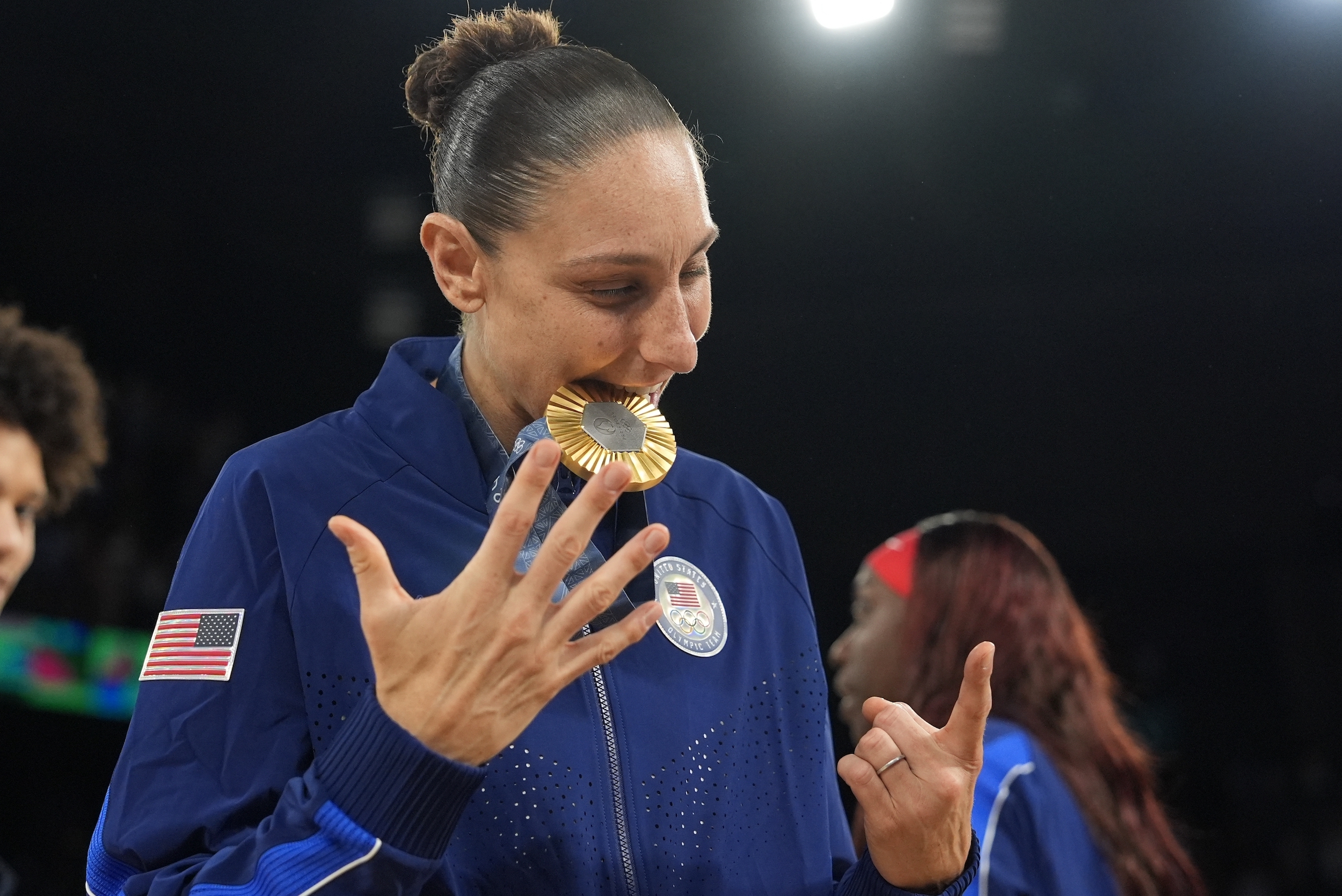 Diana Taurasi wins record 6th Olympic basketball gold News_ad