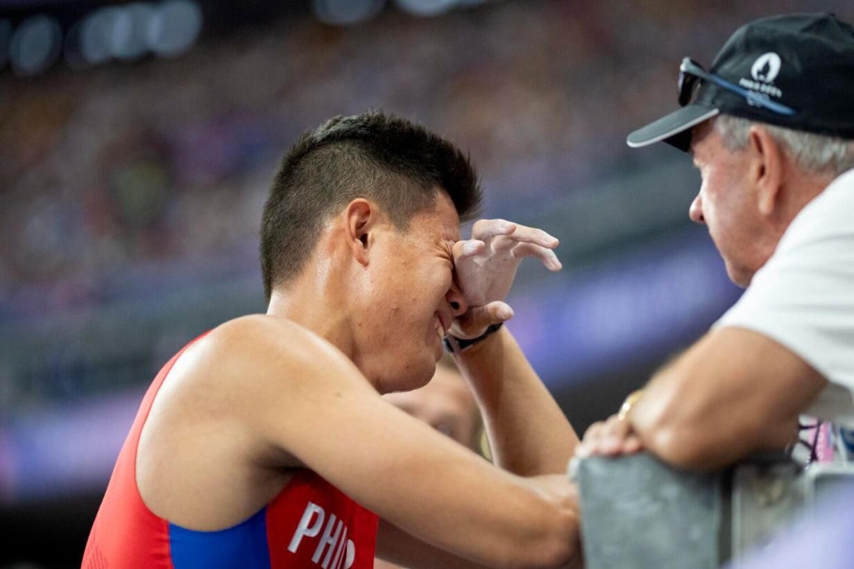 EJ Obiena Paris Olympics 2024 men's pole vault final