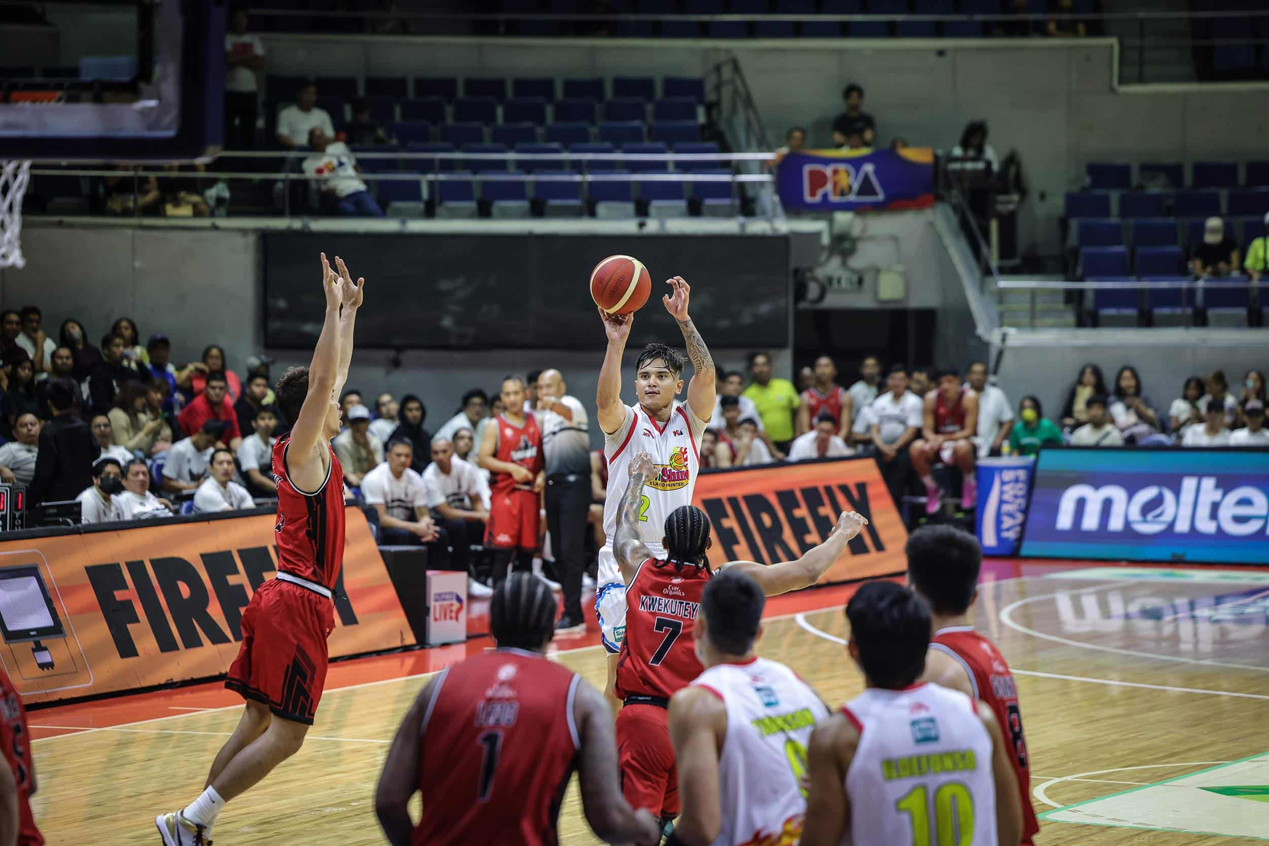 Rain or Shine Elastopainters' rookie Felix Lemetti.