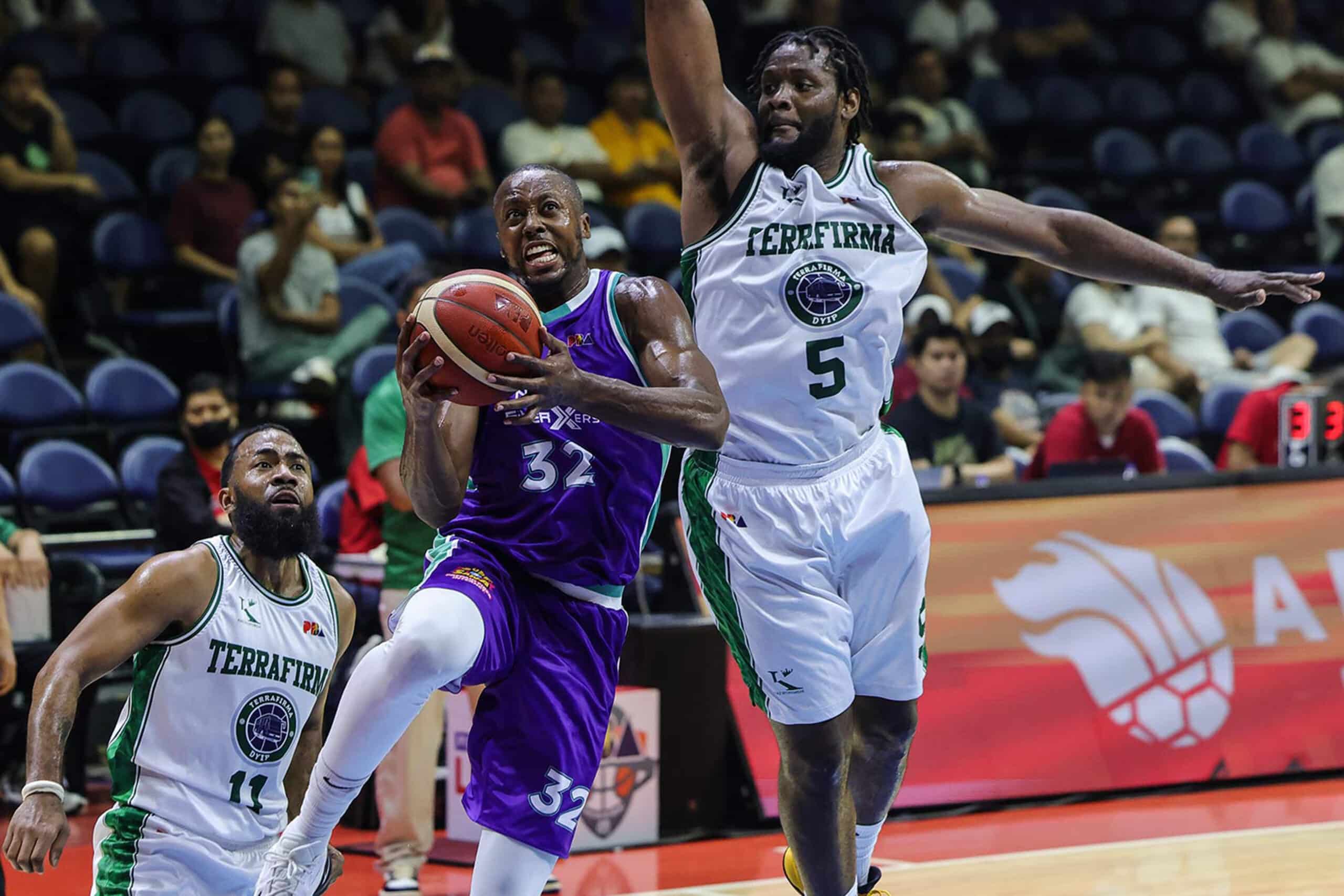 PBA: Converge rolls past Terrafirma, Scotty Hopson fires 46